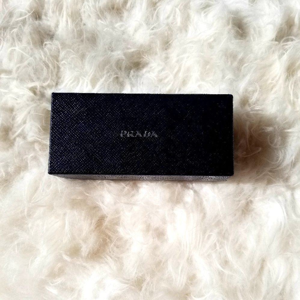 Black Prada Box